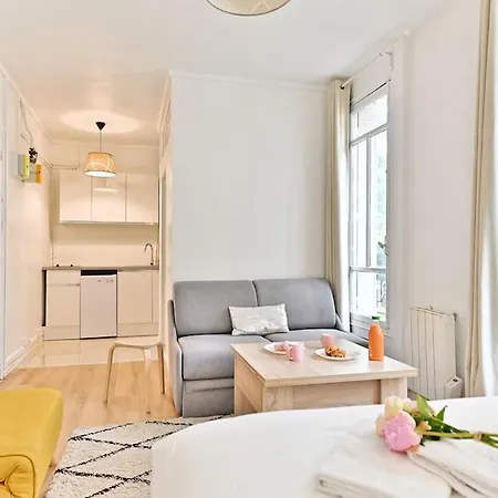 Paisible Parc Des Buttes-chaumont Apartment Paris